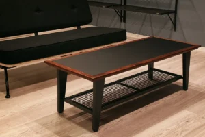 GANZで制作したメラミン天板のアイアンローテーブル（カスタムオーダー品）